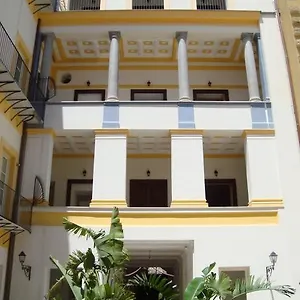 Alloro 2 , Palermo Italy
